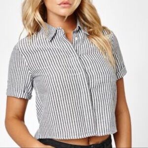 L.A. Hearts Striped Button Down Short Sleeve Crop Top Size Small